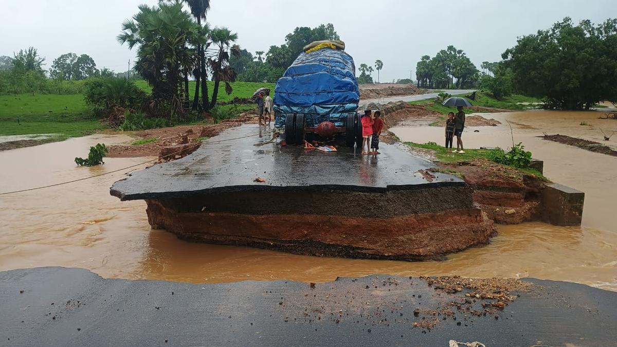 Connectivity between A.P., Odisha cut off as road washes away in floodwaters 